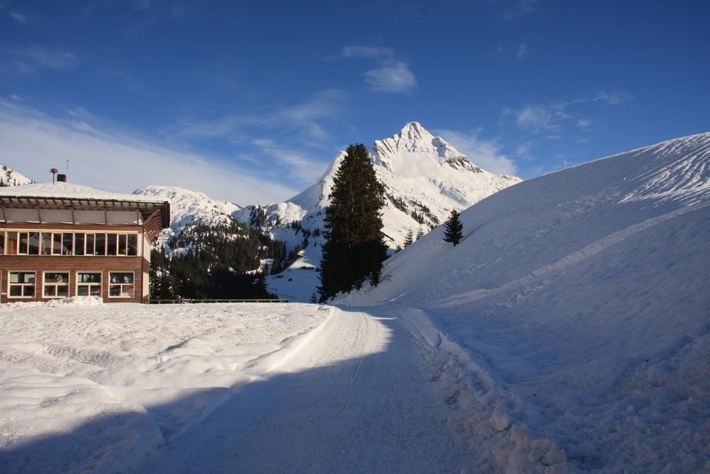 Alpenappartement Bergkoenig Warth  Exterior photo